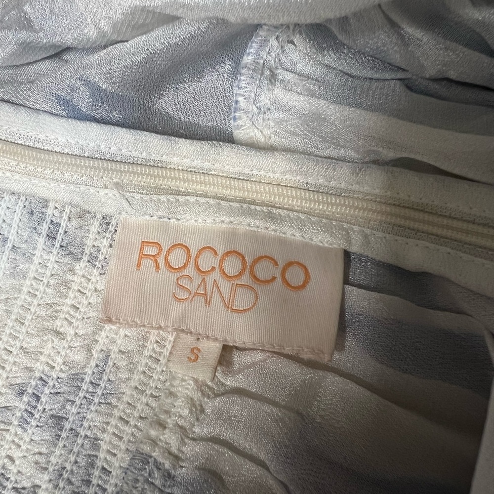 Rococo Sand Blue and White Floral Maxi Dress - Picture 4 of 4